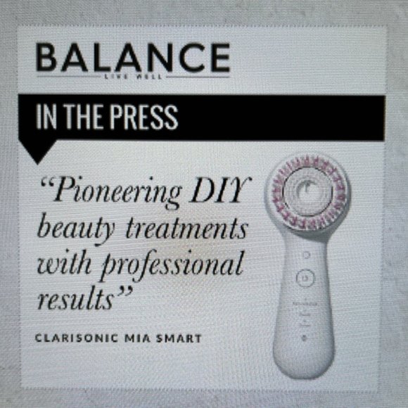 Clarisonic Mia Smart 3-in-1 App Connected Sonic Cleansing & Eye Rejuvenating Set - Picture 14 of 17
